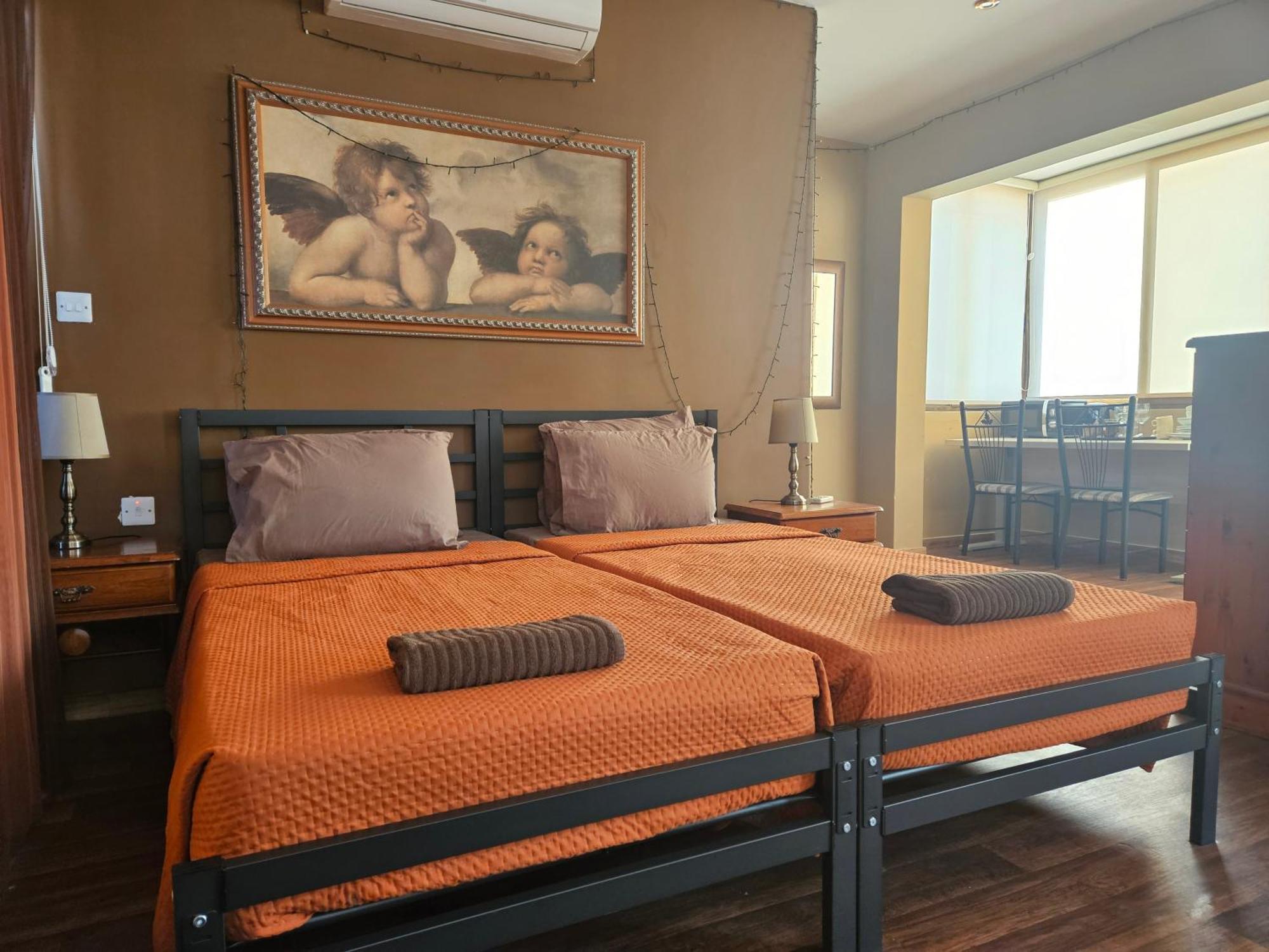 Lotus Malta Homestay *